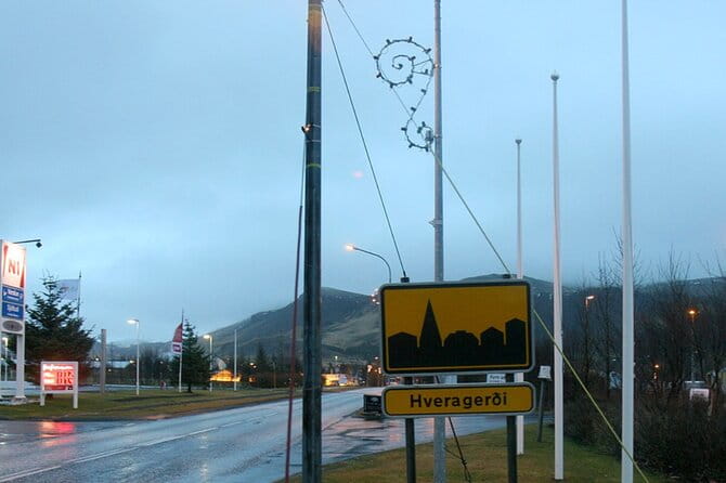 From Reykjavik: Full Day Private Golden Circle Tour in Iceland - Exploring the Volcanic Past at Kerid Crater