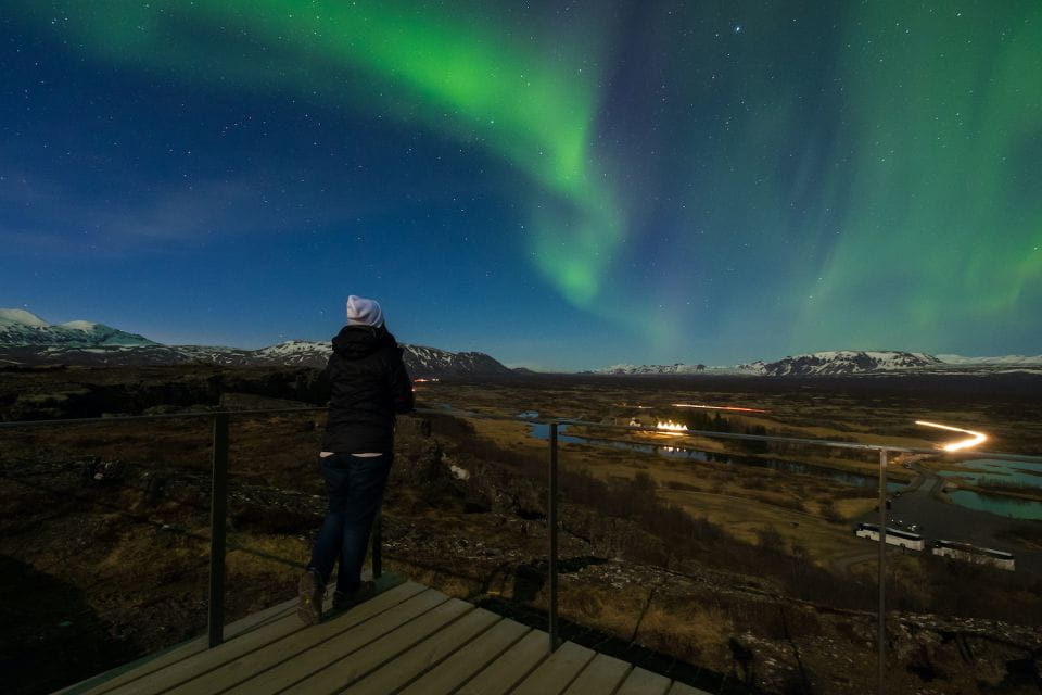 From Reykjavik: Northern Lights & Stargazing Bus Tour - Inclusions and Amenities