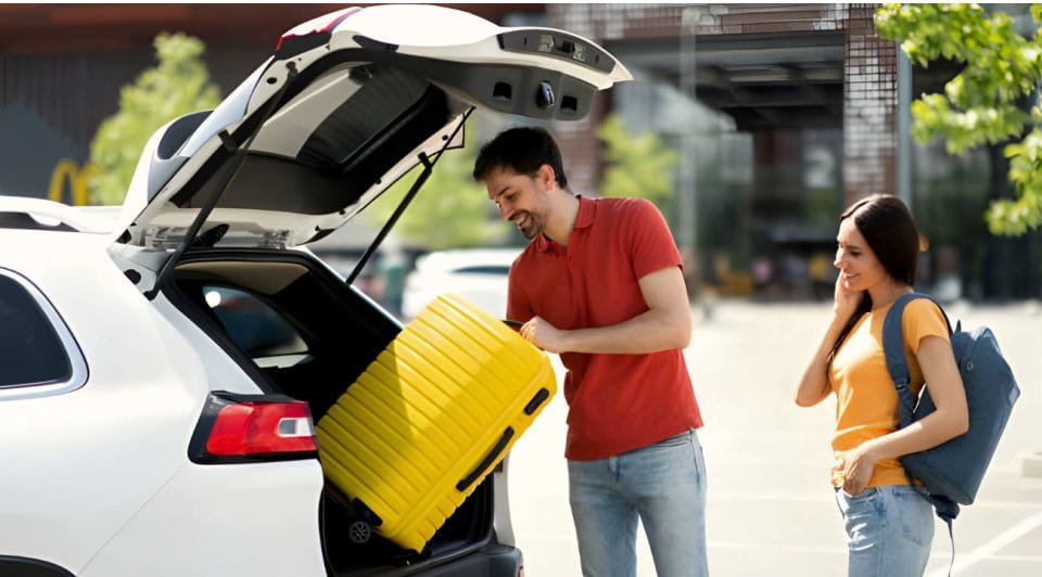 From Reykjavik: One-Way Transfer to KEF Airport - Key Points