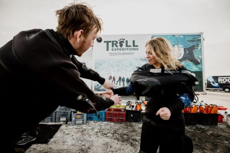 From Reykjavík: Silfra Snorkeling with free photos - Key points / Takeaways