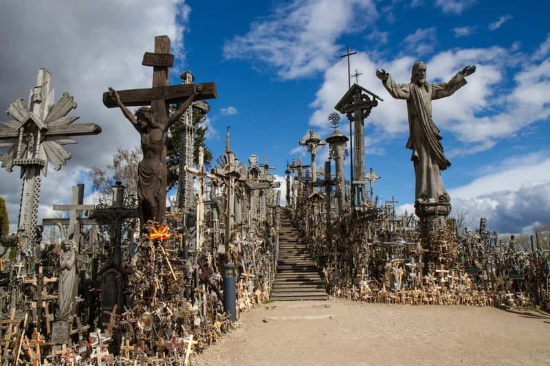 From Riga: Hill of Crosses & Enchanting Jelgava Group Tour - Starting Point at Riga Cathedral (Rīgas Doms)