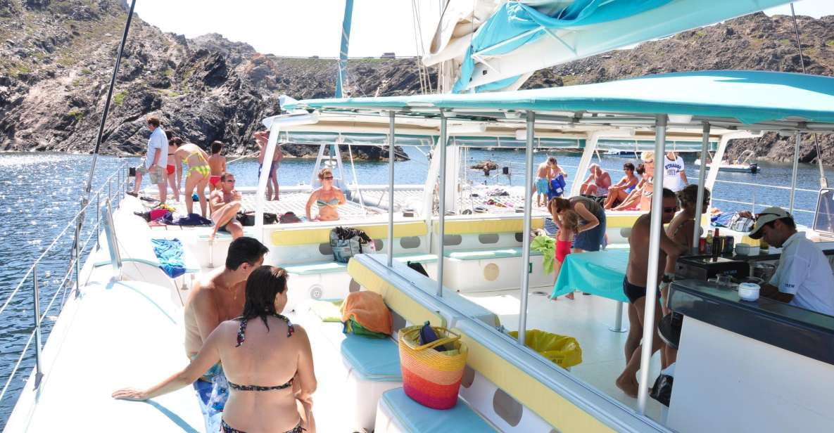 From Roses: Catamaran Cruise Cap Norfeu - Cadaqués - Meeting Point Information
