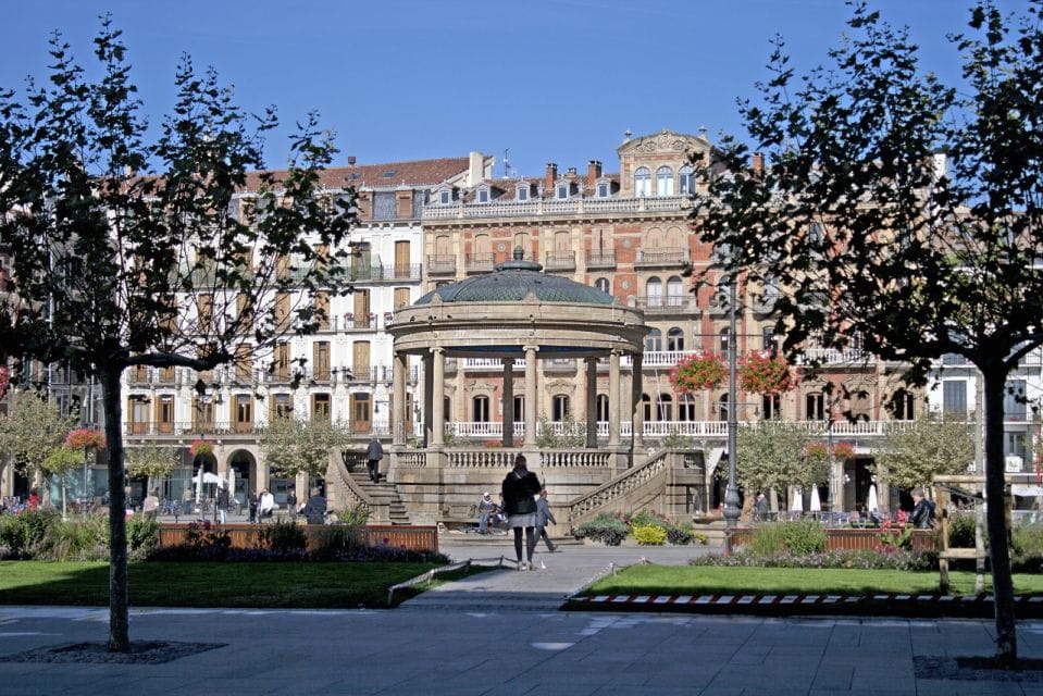 From San Sebastian: Pamplona City Tour - Itinerary Breakdown