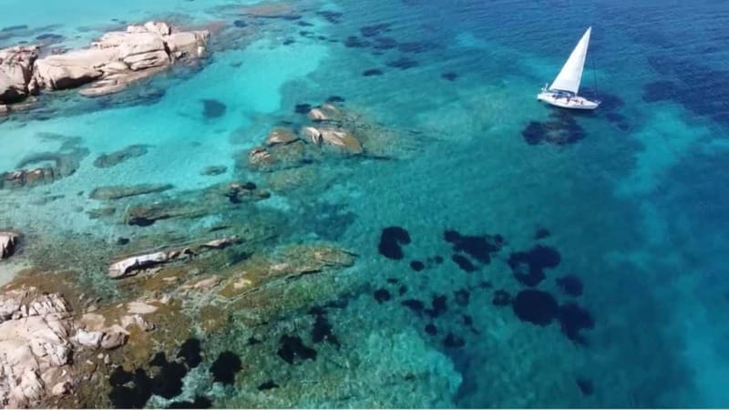 From San Teodoro: sailing boat tour - Discovering Tavolara and Molara: Highlights of the Route