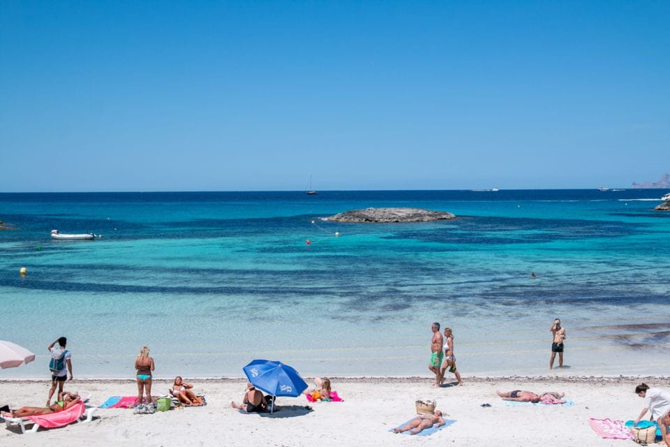 From Sant Antoni: Roundtrip Boat Transfer to Formentera - Participant Information