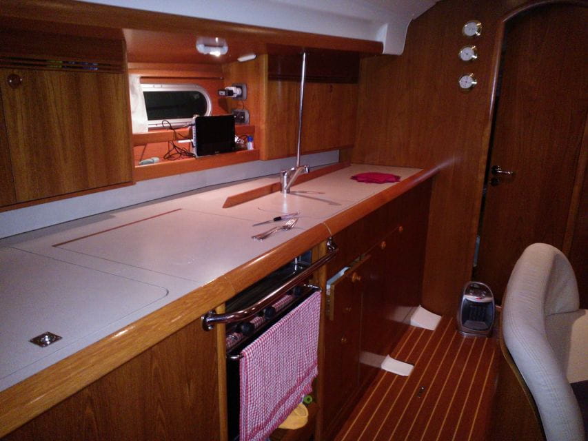 From Santa Teresa: Sailboat Tour to Corsica With Lunch - Onboard Activities