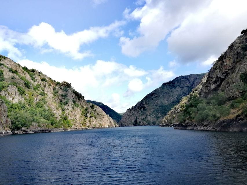 From Santiago: Excursion to Ribeira Sacra and Ourense - Itinerary Highlights