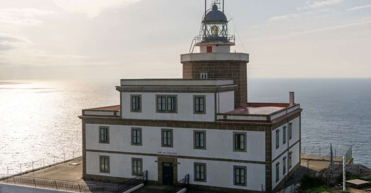 From Santiago: Finisterre Lighthouse Sunset Tour - Tour Features and Inclusions