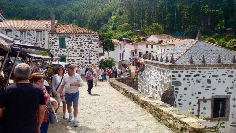 From Santiago: Fuciño Do Porco Hiking Tour - Cultural Experience