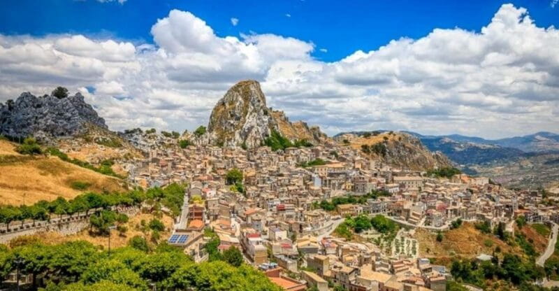 From Sciacca: Caltabellotta Private Tour with Food Tasting - Exploring Caltabellotta: History, Architecture, and Ruins