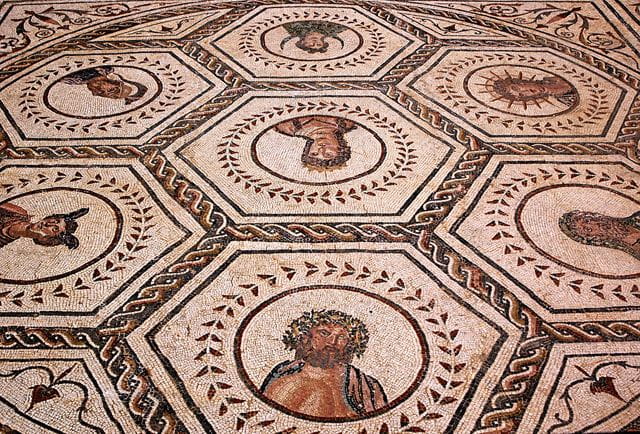 From Seville: Italica Roman City & Medieval Monastery Tour - Itinerary Details