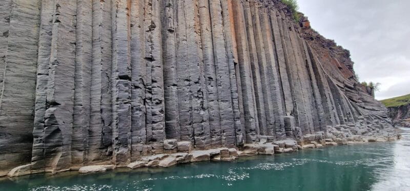 From Seyðisfjörður: Stuðlagil Canyon and Reindeer Park Tour - Key points / Takeaways