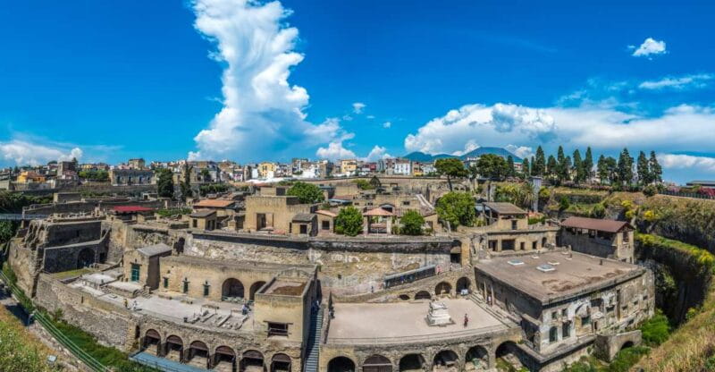 From Sorrento: Pompeii by Train with Vesuvius & Guided Tour - A detailed look at the experience