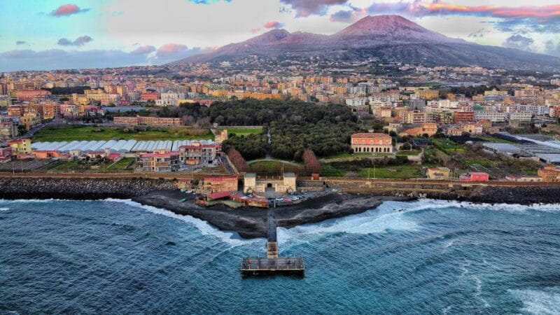 From Sorrento: Pompeii & Mt. Vesuvius Tour with Lunch & Wine - Discovering Vesuvius and Pompeii: An in-depth look