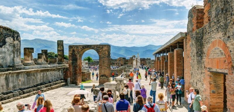 From Sorrento: Pompeii with an Archaeological Guide & Ticket - Entering Pompeii: What the Experience Looks Like