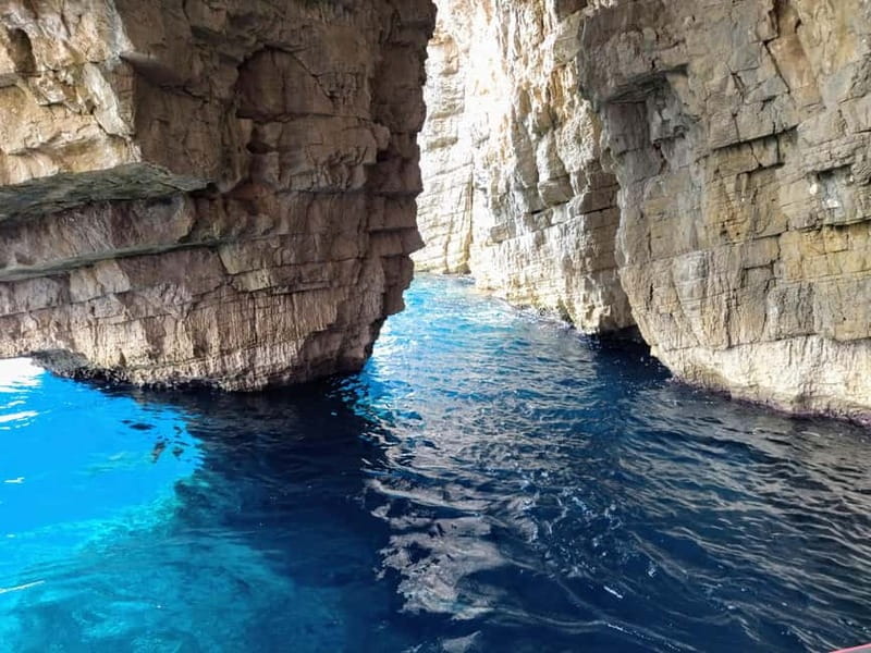 From Split: Blue Cave, Hvar, Mamma Mia, 5 Islands boat Tour - Who should consider this tour?