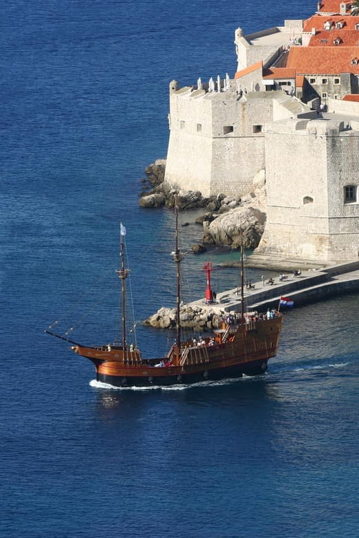 From Split: Dubrovnik Day Trip incl. Stop in Ston - The Scenic Drive Through Peljeac Peninsula
