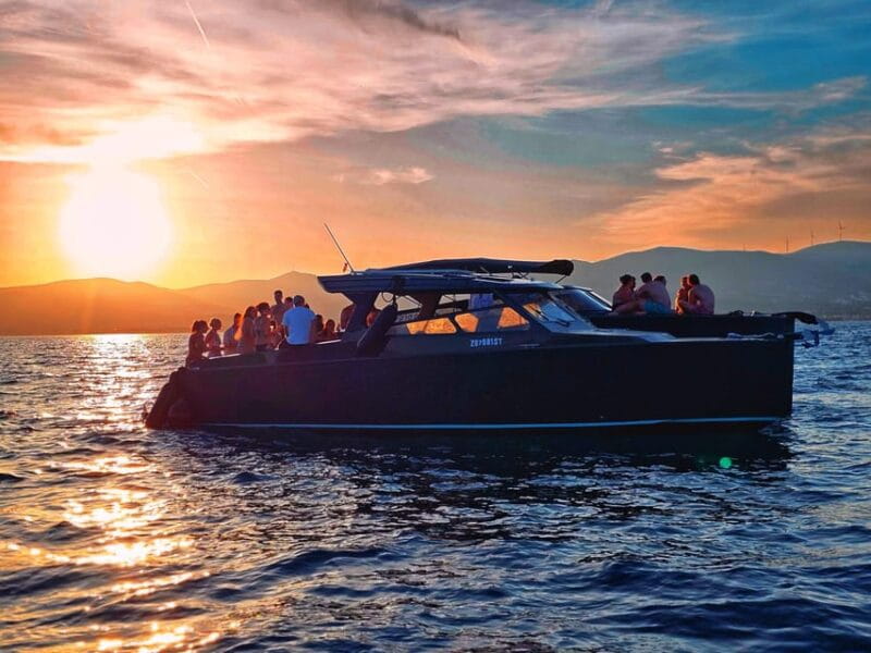 From Split: PRIVATE Sunset Powerboat Cruise with Drinks - FAQs