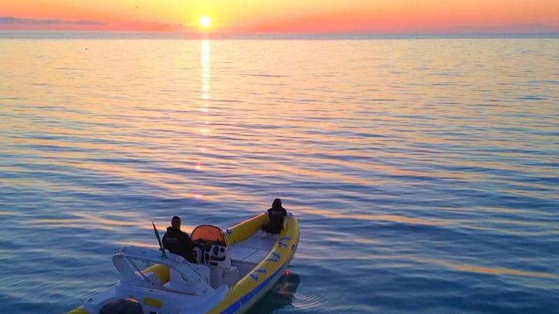 From Stintino: two-hour dinghy tour at sunrise or sunset - Experiencing Sardinia’s Coast in an Intimate Dinghy