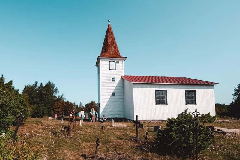 From Tallinn: Prangli Island Hiking and Sauna Tour - Discovering Prangli Island: A Natural Escape Near Tallinn