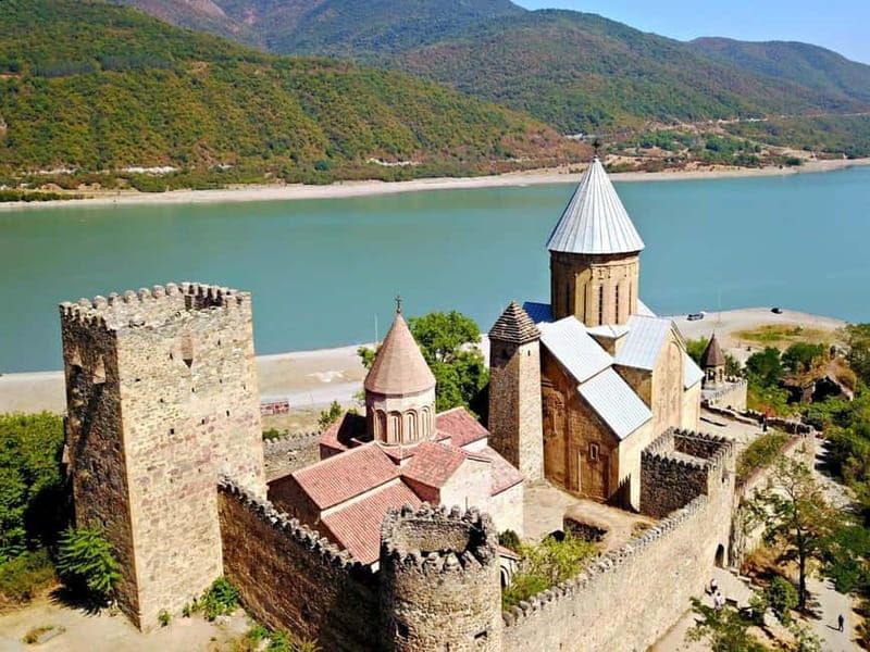 From Tbilisi: Ananuri, Gudauri, and Kazbegi Day Trip - The Climax: Gergeti Trinity Church & Mount Kazbek