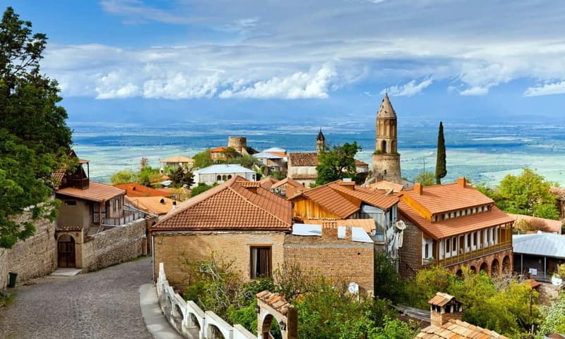 From Tbilisi: Kakheti Day Trip with Wine Tasting - Entering the Heart of Kakheti: A Day’s Journey from Tbilisi