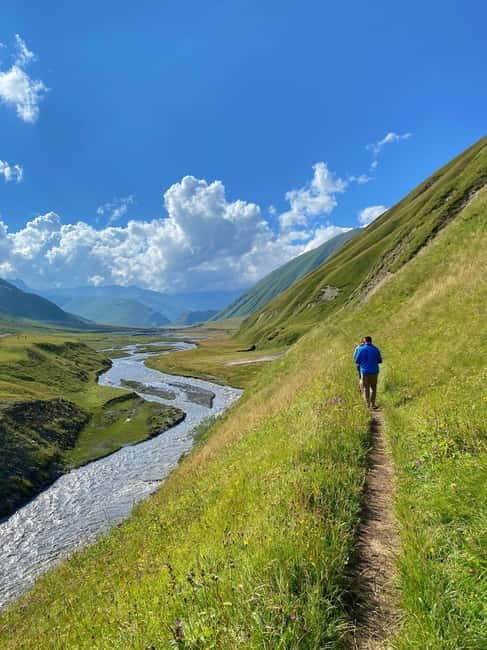 From Tbilisi: Picturesque Truso Valley & New Gudauri - Who Will Love This Tour?