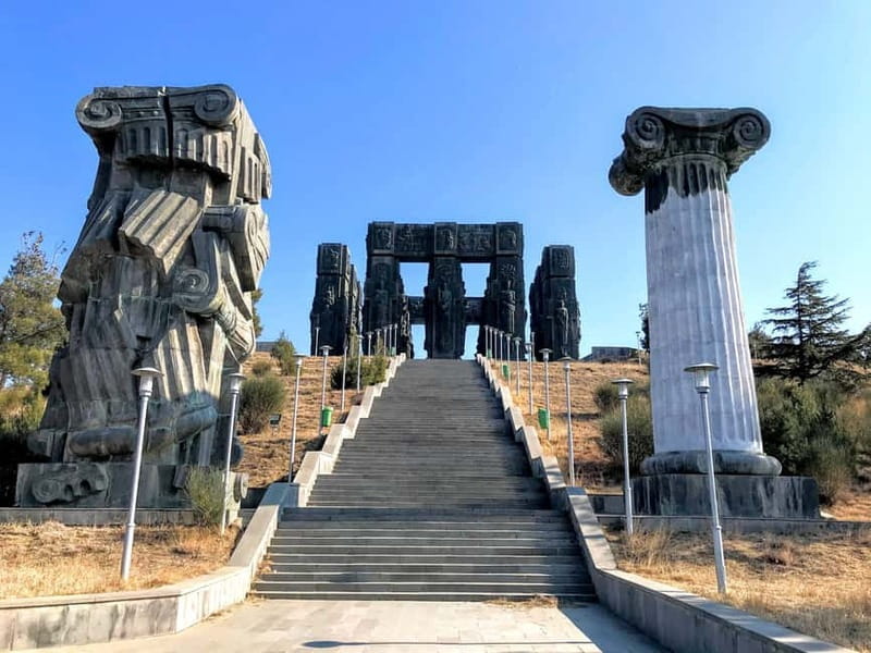 From Tbilisi: Sabaduri, Bears, Jvari & Chronicle of Georgia - Key points / Takeaways