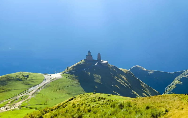 From Tbilisi to Gergeti Kazbegi and Gudauri GuidedGroupTour - The Scenic Start: From Tbilisi to the Caucasus
