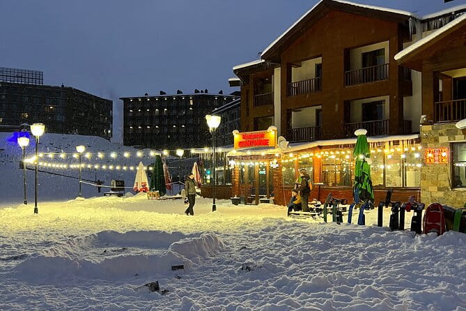 From Tbilisi to Gudauri Ski Resort, Zhinvali, Ananuri Day Trip - Entering Georgia’s Scenic Heart: The Itinerary in Detail