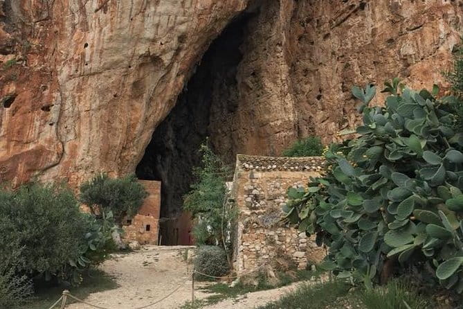 From the Mountain to the Sea:Erice and the Reserve of Monte Cofano - Price and Value