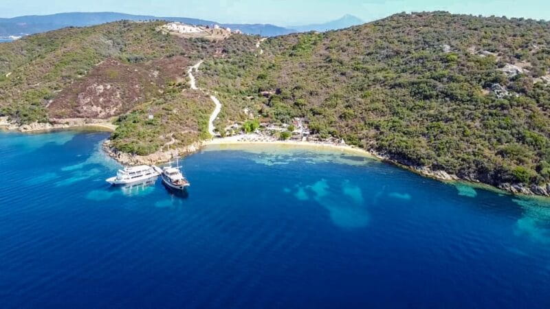 From Thessaloniki: Halkidiki Blue Lagoon Cruise with Lunch - Key points / Takeaways