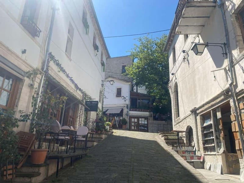 From Tirana or Durres: Private Gjirokastra Tour - Gjirokastër Castle: A Fortress with a View