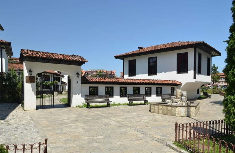 From Tirana: Prizren and Pristina Guided Tour - End of the Day: Return to Tirana