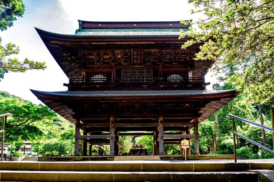 From Tokyo: Kamakura, Enoshima Private Day Tour - Hase-dera