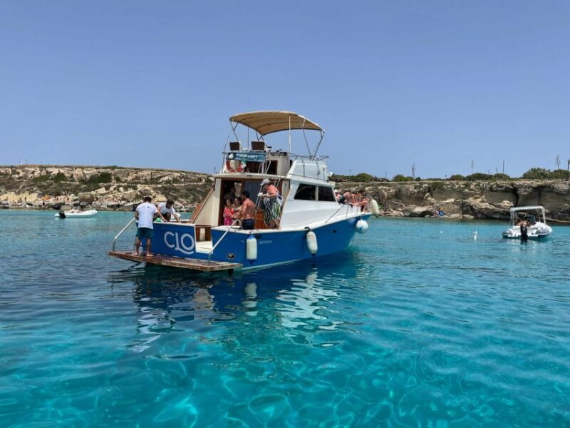 From Trapani: Favignana and Levanzo Boat Tour with Lunch - Exploring Levanzo: A Quiet Charm