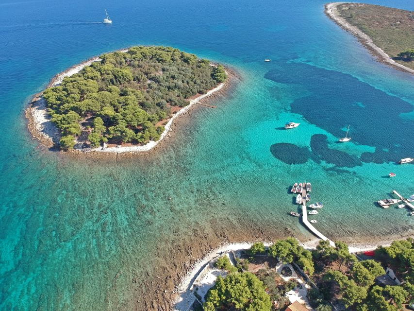 From Trogir/Split: Islands Brač, Šolta & Blue Lagoon - Cancelation and Payment Options