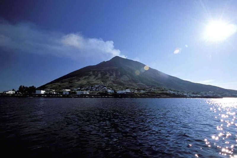 From Tropea: Panarea Island and Stromboli Volcano by Night - Starting Out: A Well-Organized Morning