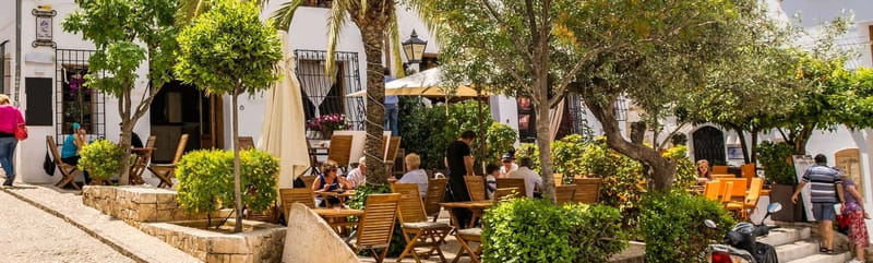 From Valencia: Excursion to Altea, Guadalest, and entrance to Fuentes del Algar - FAQ