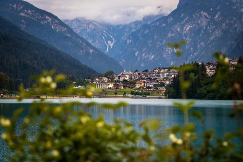 From Venice: Dolomites Day Trip - Scenic Highlights: Lake Misurina and Auronzo
