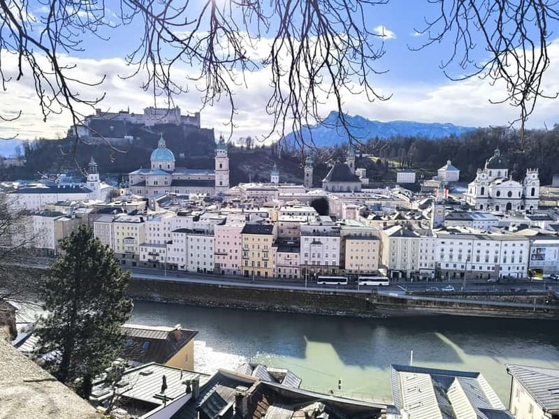 From Vienna: Hallstatt & Salzburg (En / Es Guide) - The Return Journey: Reflecting on a Full Day