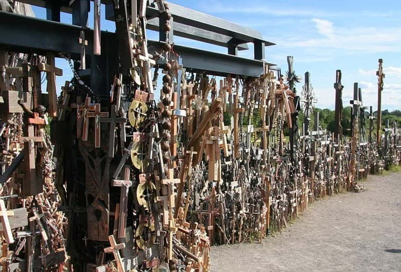 From Vilnius: Anykiai & The Hill of Crosses Day Trip - Exploring the Hill of Crosses: A Spiritual and Visual Feast