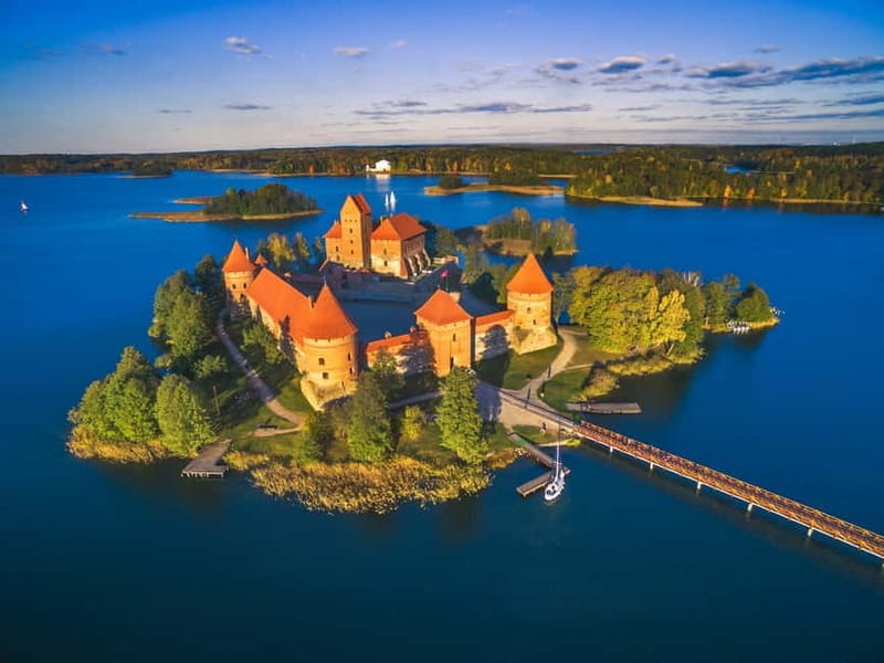 From Vilnius: tour to Trakai with kybynai tasting - The Complete Tour Experience: From Vilnius to Trakai