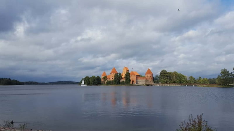 From Vilnius: Trakai Castle and Paneriai Memorial Tour - The Authentic Lithuanian and Jewish Experience