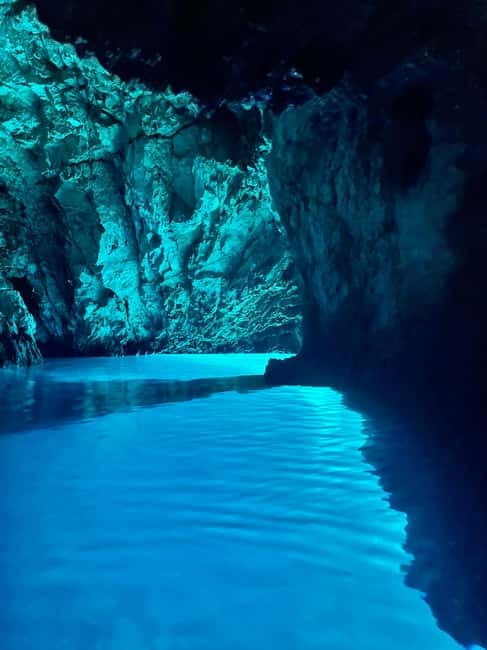 From Vis: Blue Cave speed boat tour with beach stops - Exploring the Itinerary: A Closer Look at Every Stop