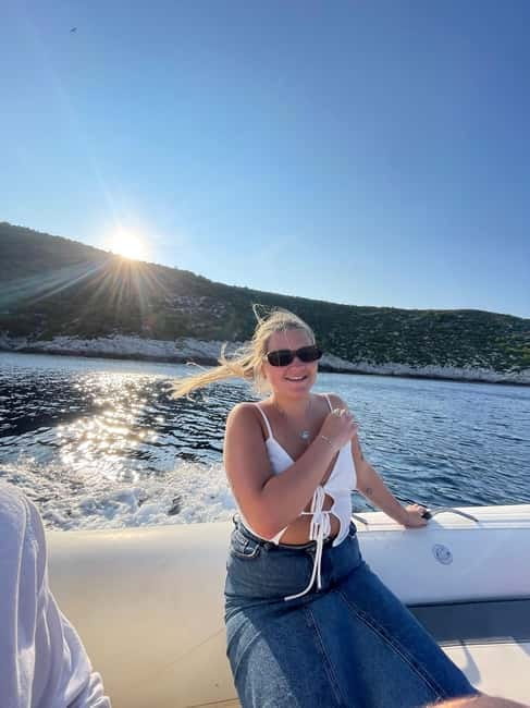 From Vis: Blue Cave speed boat tour with beach stops - FAQ (Frequently Asked Questions)