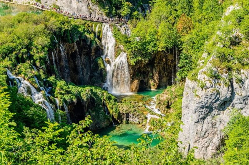 From Zagreb: Private Day Trip to Plitvice Lakes & Rastoke - Entering the Natural Wonder: What to Expect at Plitvice Lakes