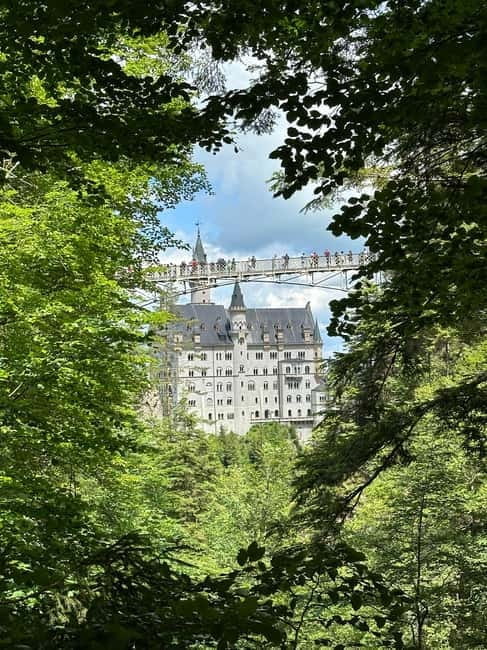 From Zurich: Neuschwanstein Castle Private Tour with Lunch - How the Tour Unfolds: A Step-by-Step Breakdown
