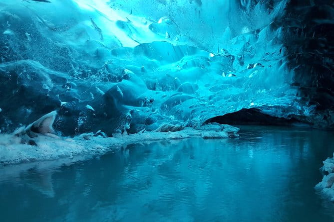 Frozen Wonders : Small Group Ice Cave Tour - Who Is This Tour Best Suited For?