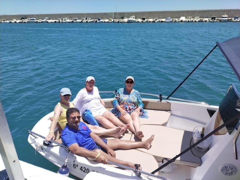 Fuengirola: 2 Hr Private trip with drinks and snacks - A Comfortable, Personalized Coastal Adventure in Fuengirola